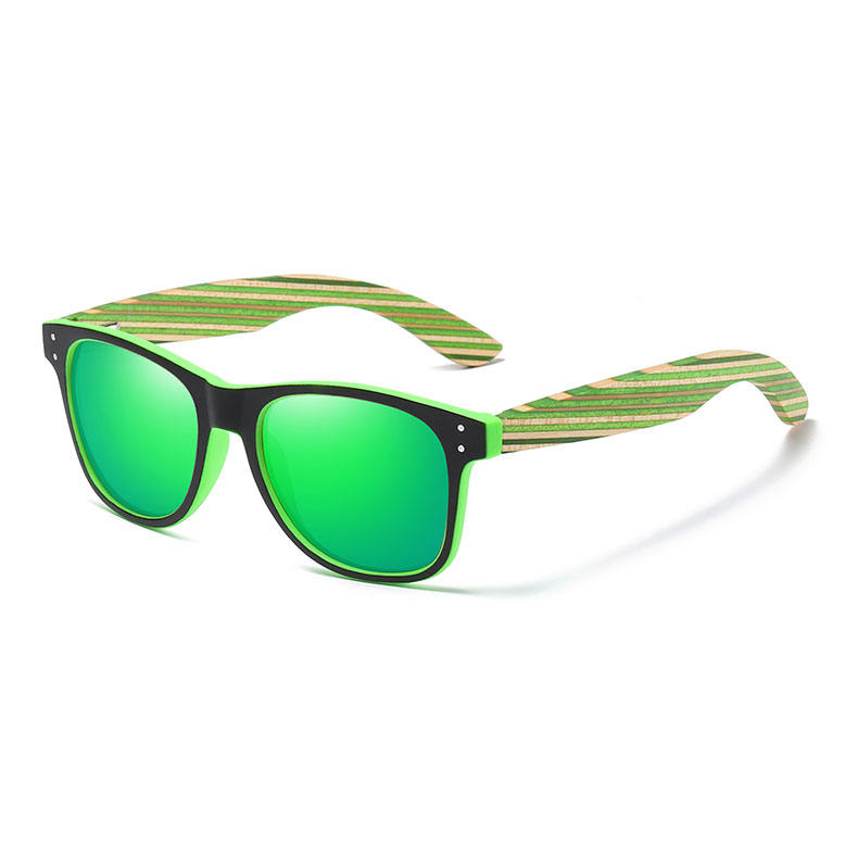 สีเขียว