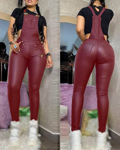 Vendita calda <span class=keywords><strong>in</strong></span> <span class=keywords><strong>pelle</strong></span> Pu bretelle per le donne <span class=keywords><strong>tuta</strong></span> <span class=keywords><strong>in</strong></span> <span class=keywords><strong>pelle</strong></span> <span class=keywords><strong>nera</strong></span> per le donne <span class=keywords><strong>tuta</strong></span> larga per le donne - Product Image 4