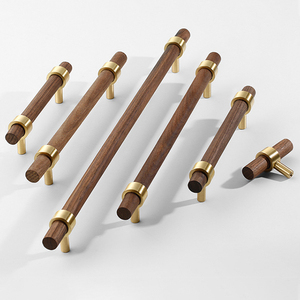 <span class=keywords><strong>Maniglie</strong></span> Minimaliste in Legno <span class=keywords><strong>e</strong></span> Ottone, Colore Noce <span class=keywords><strong>e</strong></span> Legno Naturale, <span class=keywords><strong>Pomelli</strong></span> in Legno Massiccio per Mobili, Cassetti <span class=keywords><strong>e</strong></span> Porte - Product Image 2