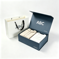 Scatola Regalo Rigida Nera con Coperchio Ribaltabile e Logo in Lamina d'Oro Personalizzato, Chiusura Magnetica per Confezioni di Abbigliamento e Regali
