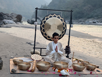 24-52 Inch Square Type Gong Stand with Wheels for Handmade Gong