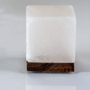 Anwar tallado USB en forma de cubo lámpara de sal del Himalaya Feng Shui Natural decoración del hogar artesanía hecha en Pakistán - Product Image 1