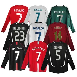 Bán Buôn Retro Cổ Điển Bóng Đá Jersey Tên Số Dài Tay Áo Cổ Điển Ronaldo 7 # T-Shirt Đồng Phục Bóng Đá Top Phong Cách Trống Đội