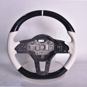 Volant en fibre de carbone avec éclairage LED pour Mercedes Benz AMG809 W204 W212 G63 G500 GLC GLE GLS GLB A200 C200L V260 <span class=keywords><strong>A45</strong></span> avec volants nus - Product Image 1