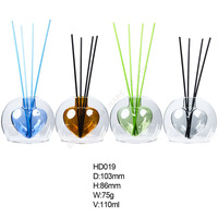 Diffuseur d'huiles essentielles 100 ml au design unique en forme de cœur, décoration d'intérieur, diffuseur de parfum d'ambiance, bouteille de diffuseur à bâtonnets, diffuseur à bâtonnets de luxe