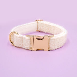Collar de correa de perro de terciopelo de peluche, collar de perro con logotipo personalizado, proveedor de <span class=keywords><strong>ETSY</strong></span> de lujo, collar de perro Buck de metal de fábrica y conjunto de correa de lujo - Product Image 4