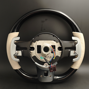 Volante Sportivo JIANSHAN in Pelle Bianca e Fibra di Carbonio a 3 Razze con Finitura Nero Lucido per <span class=keywords><strong>Mercedes</strong></span> W177 W247 C118 X118 W206 W213 C238 - Product Image 3
