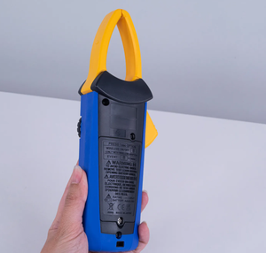 HIOKI CM4375-50 Pince ampèremétrique numérique CA 1000A à mâchoires étroites et fines, multimètre IP54 pour l'inspection d'armoires électriques compactes - Product Image 3