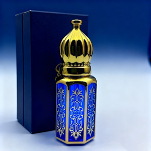 Mini <span class=keywords><strong>flacon</strong></span> de luxe <span class=keywords><strong>vide</strong></span> en verre octogonal doré de 3 ml, 6 ml, 12 ml avec bouchon à vis pour huile essentielle, attar, <span class=keywords><strong>parfum</strong></span> et huile de oud - Product Image 1