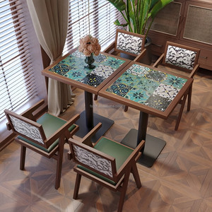 Ensemble de meubles de café rétro bohème, table à manger carrée en mosaïque de noyer foncé, fauteuils en bois, dossier en tissu à motifs floraux - Product Image 6