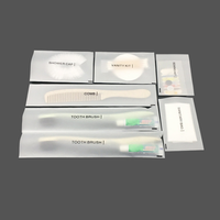 Kit de toilette jetable personnalisé EPACK avec logo : savon d'hôtel, bonnet de douche, peigne, rasoir, brosse à dents, dentifrice, en sachets plastiques transparents PE