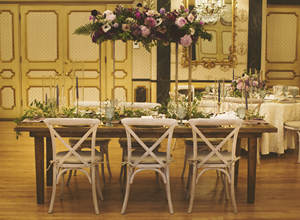 Chaise en bois durable de style fermier classique <span class=keywords><strong>pour</strong></span> adultes, idéale <span class=keywords><strong>pour</strong></span> les mariages, les banquets et les événements, avec dossier croisé - Product Image 6