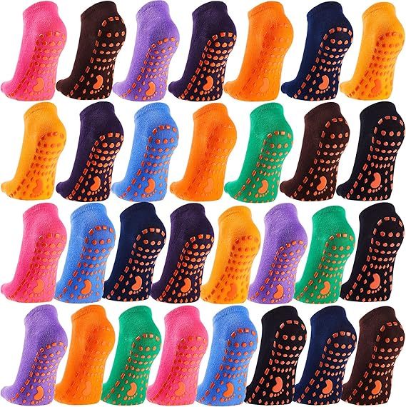 Custom Sports Jump Non Slip Adult Kids Trampoline Socks Yoga Socks Footprint Style Grips Sport Trampoline Running Socks