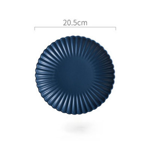 Assiettes plates européennes colorées en céramique Plat nordique en porcelaine pour dîner de mariage - Product Image 5