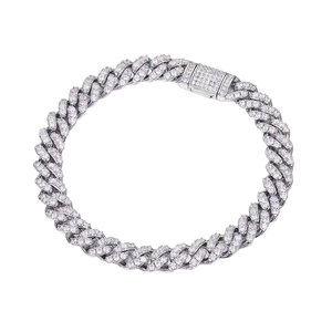 Bracelet tennis en moissanite de qualité export, éclat brillant, bijoux raffinés pour femmes, accessoires de fête et de mariage, disponible à la vente - Product Image 1