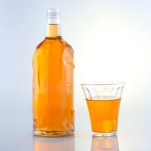 Botella de Vidrio Transparente con Forma Especial Plegada Creativa a Precio Económico para Licor, Whisky, Tequila con Corcho de 750 ml/1000 ml, Envase para Alcohol - Product Image 1