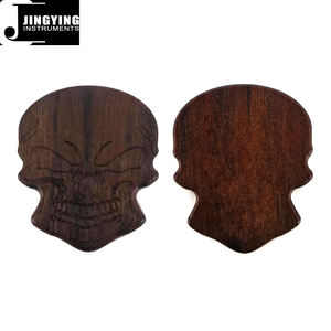 Accesorios de guitarra musical Jingying 2023, púas de guitarra de madera maciza personalizadas Sapelli/palisandro/Púa de guitarra CHACATE PRETO - Product Image 4