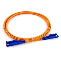 Cable de Fibra Óptica de Baja Pérdida de Grado Operador UKCC para Infraestructura de Telecomunicaciones