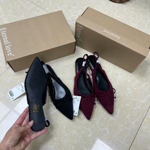 Scarpe da donna eleganti e basse di nuovo stile. Per scarpe da donna - Product Image 2