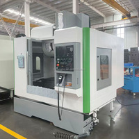 Machine de fraisage et de perçage CNC robuste 850 à 3/4 axes haute précision pour pièces en acier inoxydable avec système GSK/Siemens