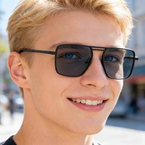 Lunettes de soleil carrées KSL-98280 pour hommes, monture en métal noir, verres PC, protection UV400, style conduite - Product Image 1