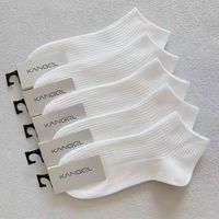 Chaussettes de sport blanches invisibles pour femmes, absorbant la sueur, résistantes aux odeurs, antibactériennes, pour hommes