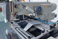 Vente directe du fabricant Machine à coudre entièrement automatique pour l'entrejambe des pantalons