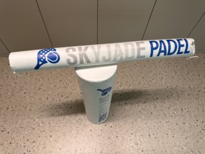 SKYJADE Protezione Panoramica per Sport all'Aperto, Protezione Logo per Porta Centrale, Nero Arancione Bianco, per Campi da Tennis e Padel - Product Image 1