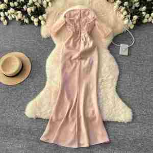 Vestido Midi Casual de Verano Elegante sin Tirantes de Encaje Tejido de Satén para Mujer, sin Mangas, con Corte Imperio, Bordado Digital 100% - Product Image 4