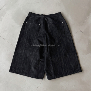 Shorts en jean japonais sur mesure avec fermeture boutonnée, rivets métalliques et design de couture, en denim brut à lisière tissée pour hommes - Product Image 4