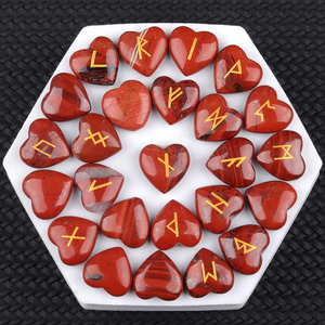 Piedras Rúnicas de Cristal de Corazón de 20 mm, Piedras Preciosas con Grabado del Elder Futhark, Juego de 25 Piezas, Ecológicas, para Adivinación, Sanación, Brujería <span class=keywords><strong>y</strong></span> Rituales - Product Image 1