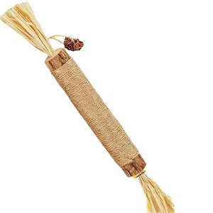 Juguete de hierba gatera natural de Polygonum Multiflorum con palo de rafia para morder, para estimular y hacer ejercicio molárico - Product Image 4