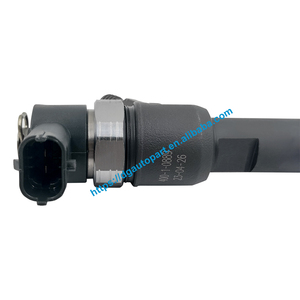 Nuevo inyector de combustible diésel de alta calidad 338002A800 33800-2A800 0445110410 para HYUNDAI Ix35 Ix40/<span class=keywords><strong>KIA</strong></span> <span class=keywords><strong>Carens</strong></span> 1,7 CRDi - Product Image 4