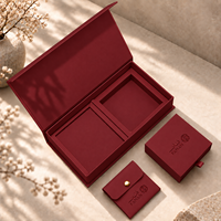 Boîte en carton rigide magnétique avec tiroir coulissant et pochette à fermeture à pression en microfibre, ensemble d'emballage de bijoux recyclable pour les boutiques