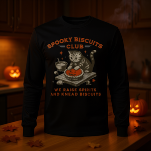 Camiseta de manga larga Spooky Biscuits Club con diseño de gato de Halloween y tema de galletas amasadas - Product Image 3