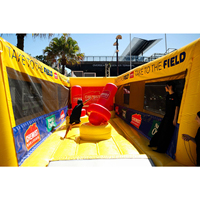 Parcours d'obstacles gonflable commercial extérieur sur le thème du rugby, personnalisable avec votre marque, pour carnaval et exposition