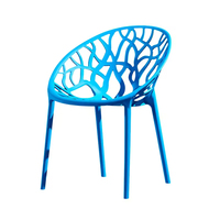 Chaise de salle à manger empilable en plastique avec coque monobloc moulée et dossier ajouré en treillis pour salon