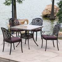 Ensemble de meubles de patio en aluminium et fonte de style moderne du milieu du siècle, chaises de salle à manger de jardin et tables de barbecue pour hôtels