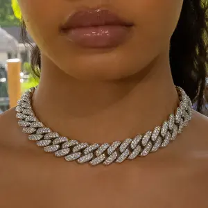 Kalung Rantai Rantai Mewah Kuba Choker Berlian Imitasi Wanita Baja Tahan Karat Berlapis Emas 18K Perhiasan Antik Pesona Kalung Kristal Penuh