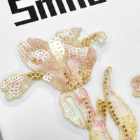 Applique florale 3D en perles, motif tulipe, brodée à la main, pour robe de mariée, robe de soirée, ou vêtement de haute couture