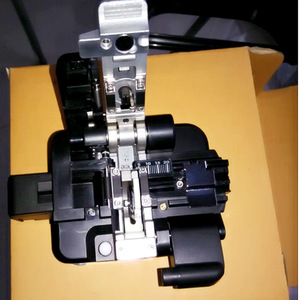 Couteau à fibres optiques Furukawa S326A, 0,5 kg, pour la découpe de fibres optiques, fabriqué au Japon - Product Image 1