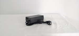 Chargeur de batterie de remplacement pour trottinette électrique et vélo électrique Chun 72V 5A en aluminium, durable et haute efficacité - Product Image 6