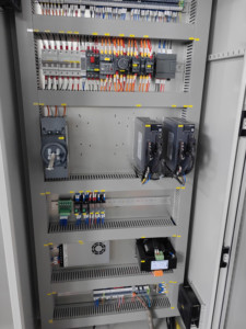 Thủy lực <span class=keywords><strong>CNC</strong></span> tấm kim loại Máy uốn delem 100t3200 tấm <span class=keywords><strong>CNC</strong></span> Báo Chí phanh - Product Image 4