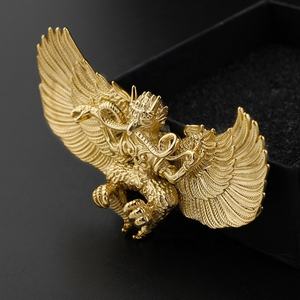 จี้พระสงฆ์สีทอง แฟชั่นสำหรับผู้หญิงผู้ชาย จี้ฮิปฮอป จี้สแตนเลสสำหรับผู้ชาย - Product Image 4