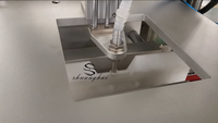 Machine de remplissage entièrement automatique OEM de sacs de glace en plastique HDPE pour briques de glace réutilisables, haute précision, pour produits chimiques