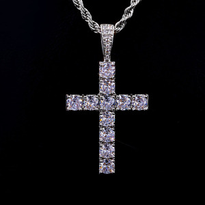 จี้รูปกางเขนประดับเพชรโมอิสซาไนต์ VVS ชุบทอง 18K เงินแท้ 925 พรีเมียม สไตล์ฮิปฮอป ดีไซน์หรูหรา ผ่านการทดสอบ ขายส่ง B2B - Product Image 1