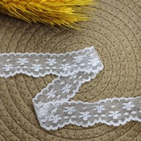 ERKOUMI Dentelle Chantilly classique en nylon ondulé motif floral ivoire avec bord festonné pour accessoires capillaires DIY, emballage cadeau, ruban artisanal fait main