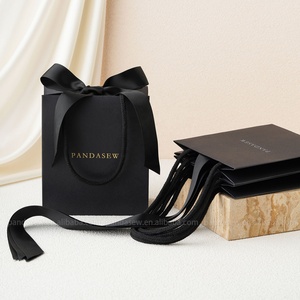 Bolsas de Papel de Regalo Negras con Logotipo Personalizado PandaSew, con Cinta de Cuerda y Asa de Kraft, Bolsa de Papel para Compras - Product Image 3