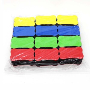 Promoción EVA Forma de hueso Borrador blanco Color mezclado Venta al por mayor Borrador magnético para suministros de toallitas de pizarra blanca - Product Image 1