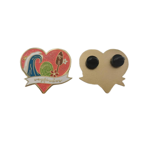 Insignia personalizada en forma de corazón, pines chapados en oro para cada ocasión, diseños personalizados de alta calidad, envío rápido - Product Image 6